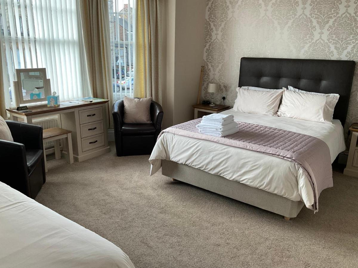 Glenora Guest House ويتبي المظهر الخارجي الصورة