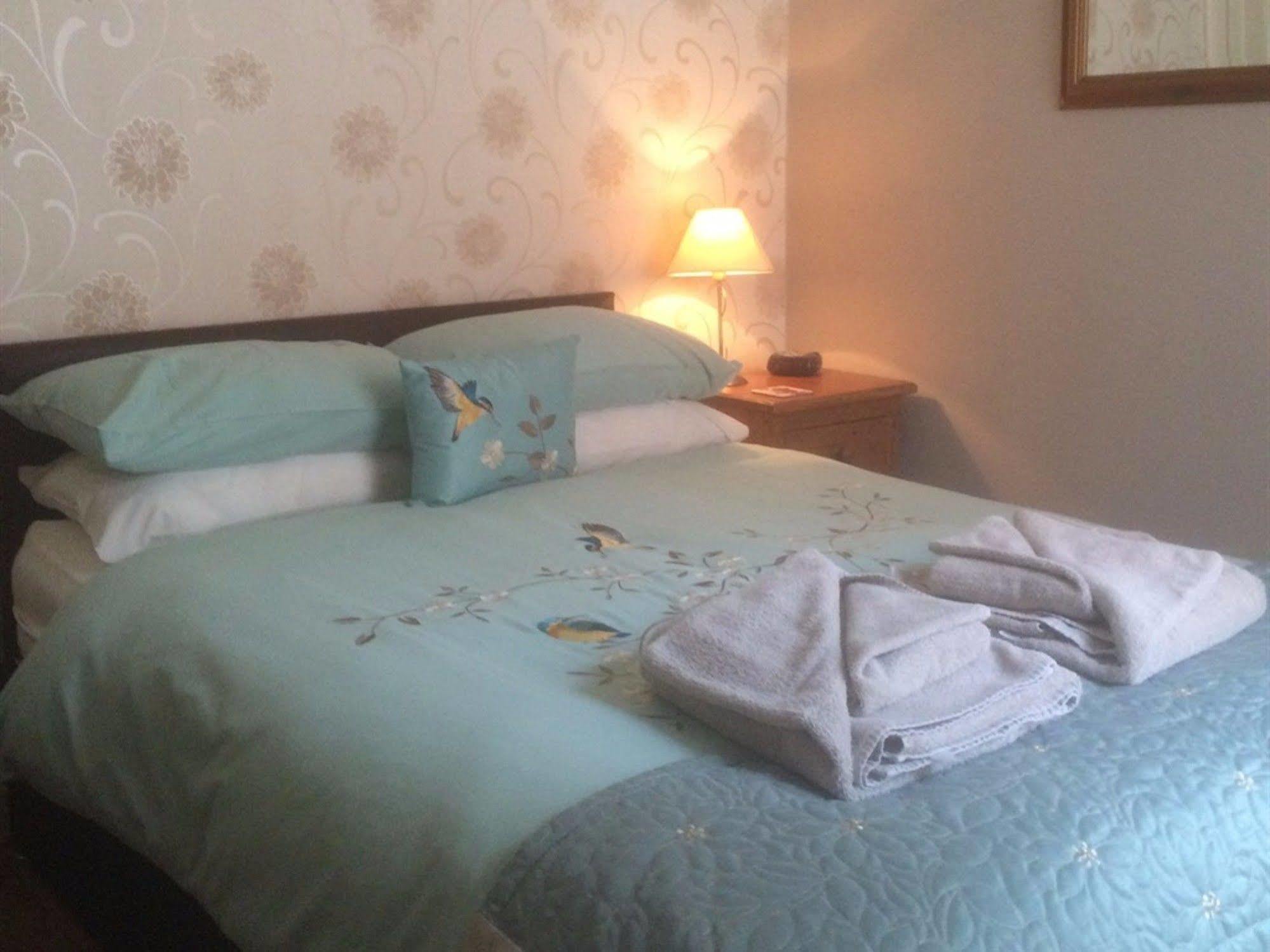 Glenora Guest House ويتبي المظهر الخارجي الصورة